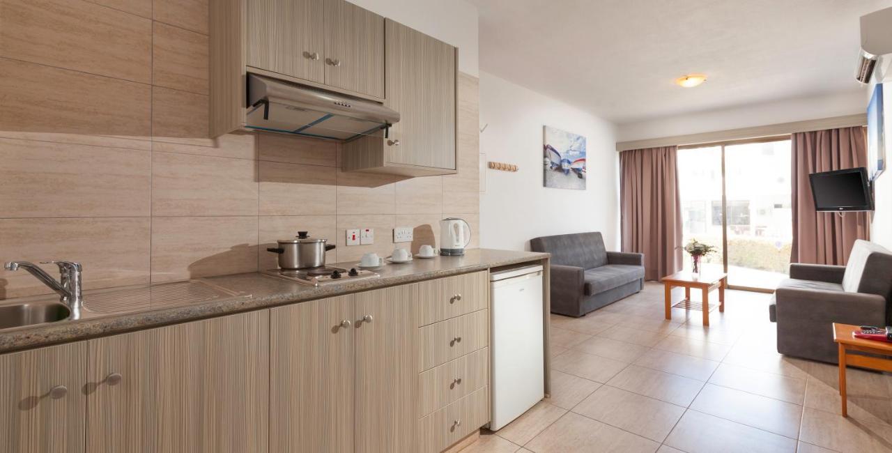 Penelope Beach Hotel Apts 프로타라스 외부 사진