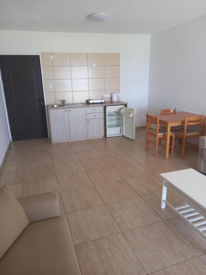 Penelope Beach Hotel Apts 프로타라스 외부 사진
