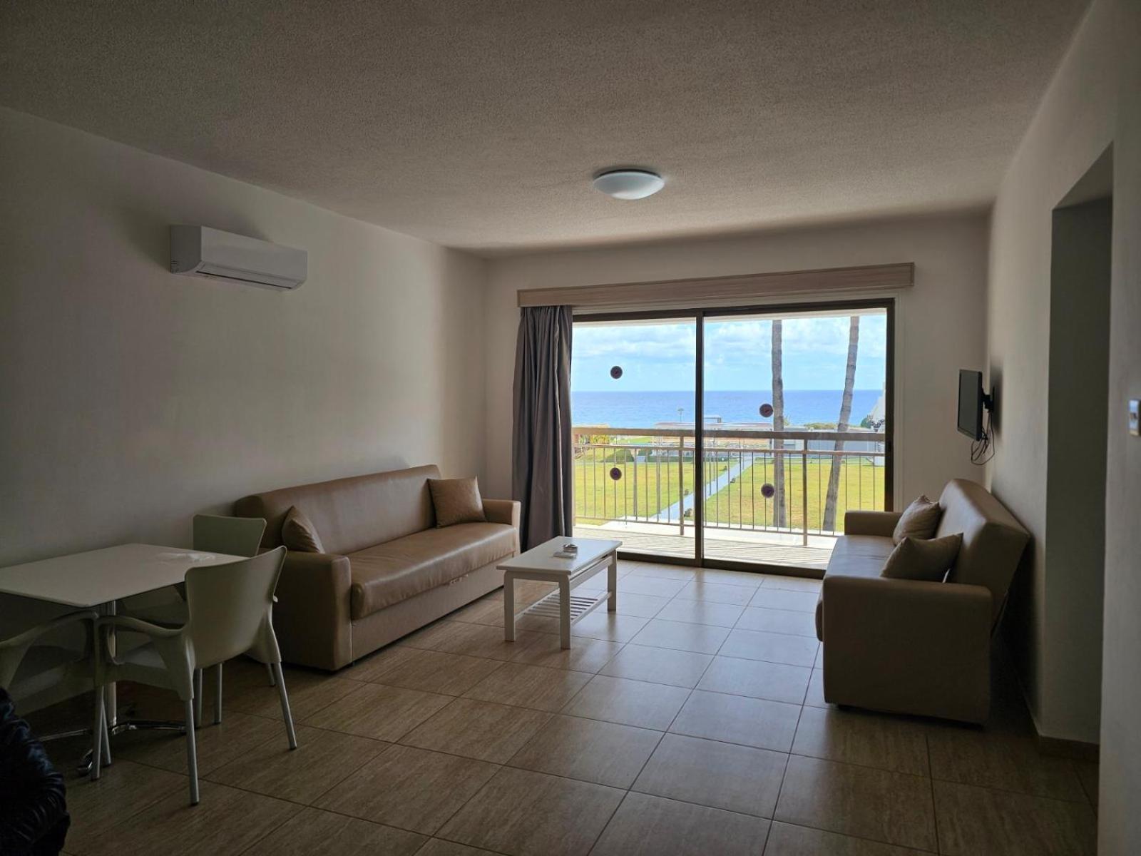 Penelope Beach Hotel Apts 프로타라스 외부 사진